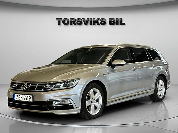 Volkswagen Passat 2 of 24