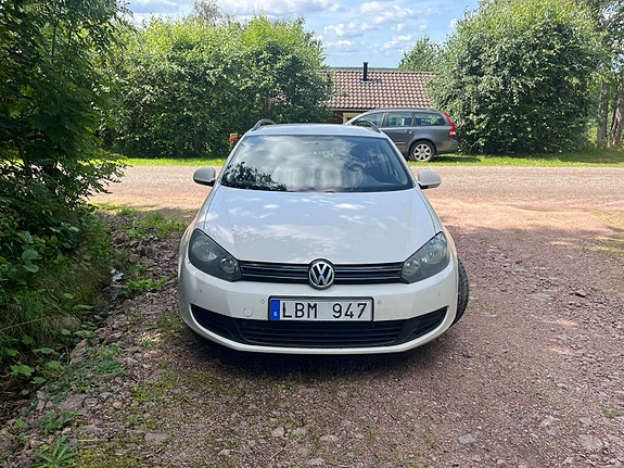 Volkswagen Golf VI 2 of 5