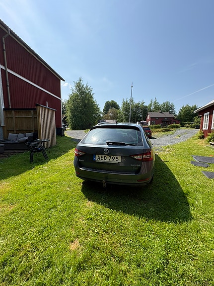 Skoda Superb 3 of 12
