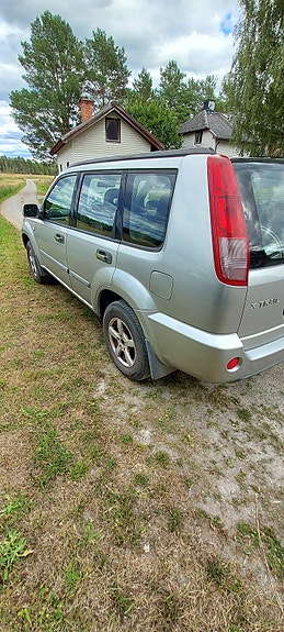 Nissan X-Trail 5 of 6