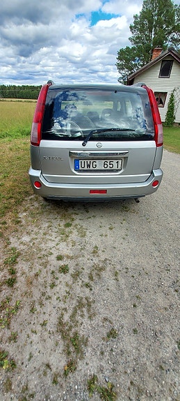 Nissan X-Trail 4 of 6
