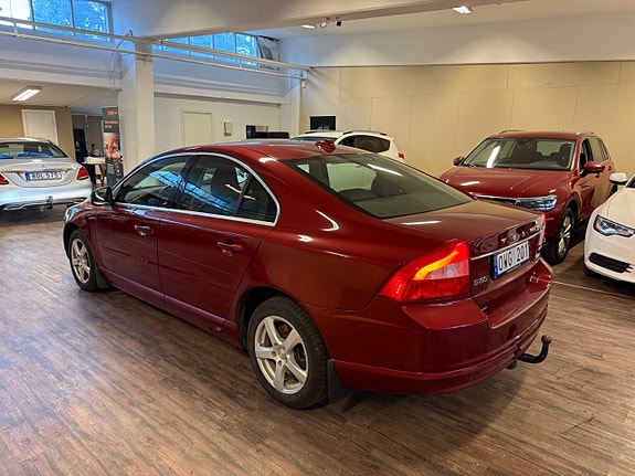 Volvo S80 2 of 11