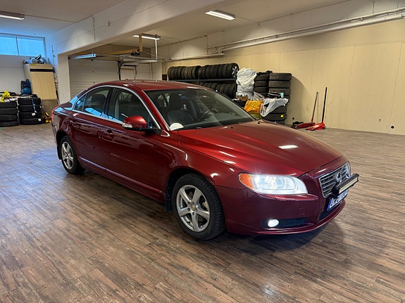Volvo S80 4 of 11