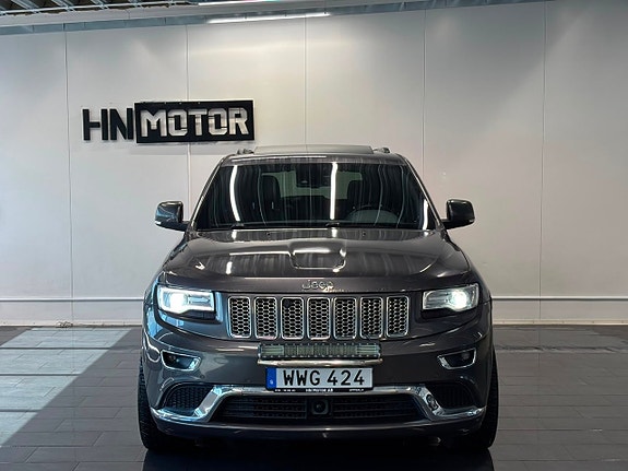 Jeep Grand Cherokee 3 of 30