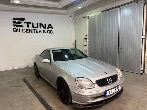 Mercedes-Benz SLK200 3 of 10