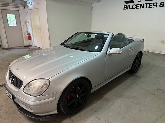 Mercedes-Benz SLK200 5 of 10