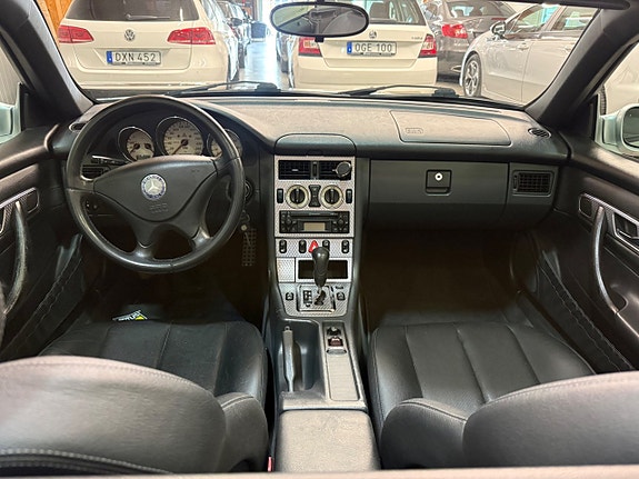 Mercedes-Benz SLK200 10 of 10