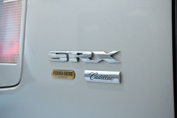 Cadillac SRX 6 of 27