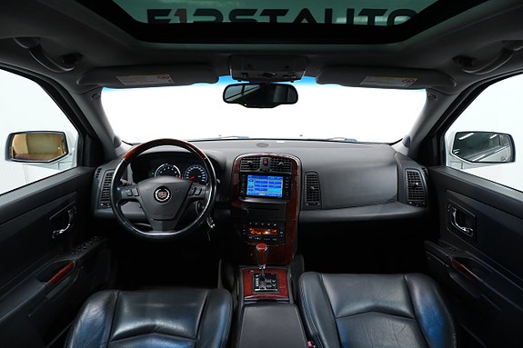 Cadillac SRX 8 of 27