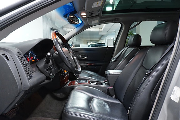 Cadillac SRX 9 of 27