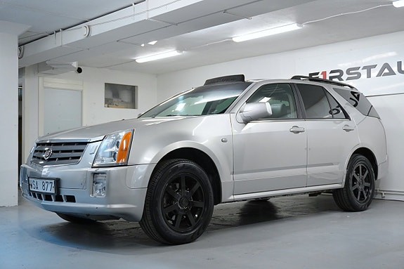 Cadillac SRX 2 of 27