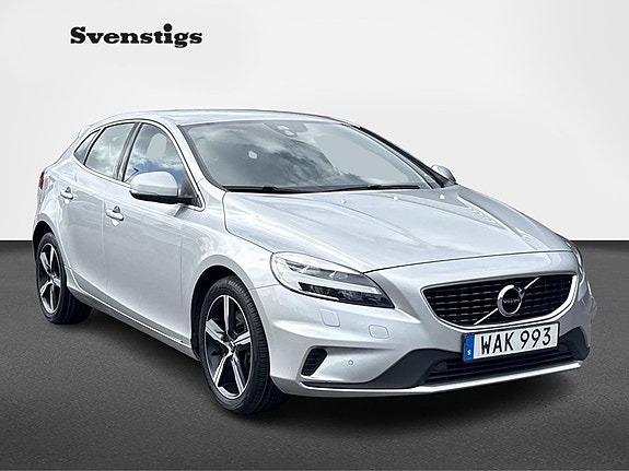 Volvo V40 7 of 13