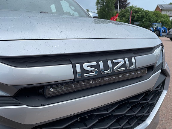 Isuzu D-max 6 of 8