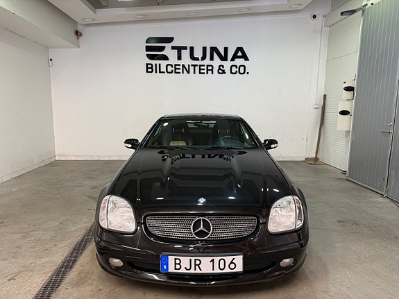 Mercedes-Benz SLK230 2 of 10