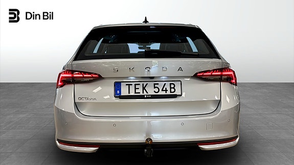 Skoda Octavia 5 of 12