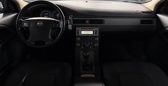 Volvo V70 10 of 12