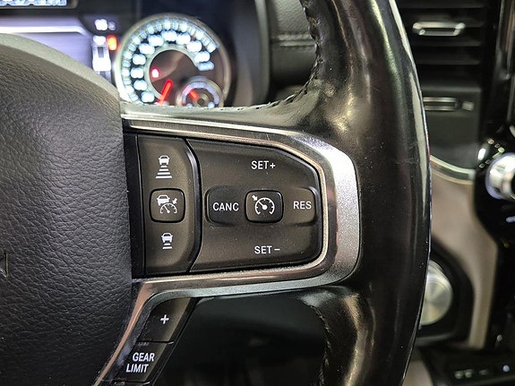 Dodge RAM 1500 13 of 20