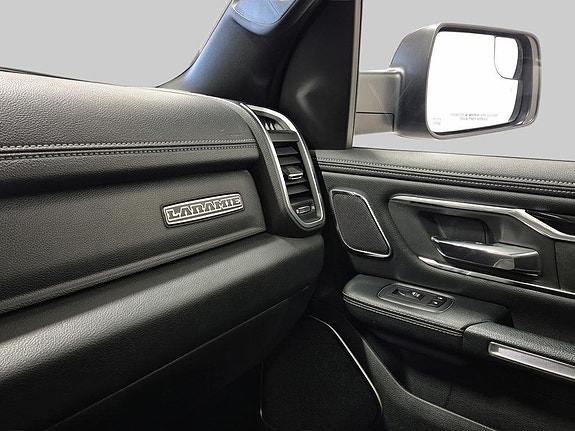 Dodge RAM 1500 15 of 20