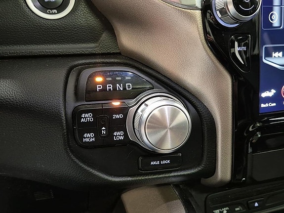 Dodge RAM 1500 14 of 20
