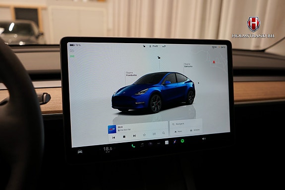 Tesla Model Y 15 of 22