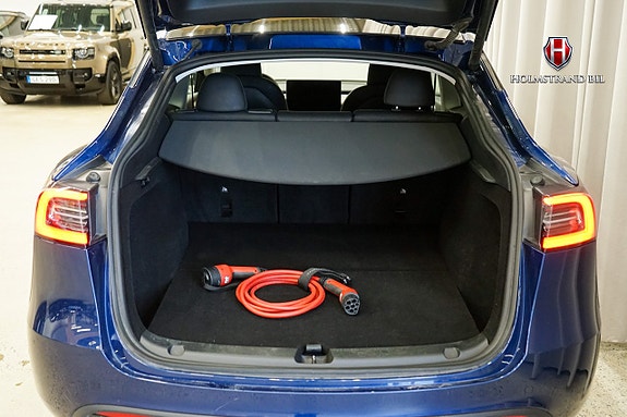 Tesla Model Y 22 of 22