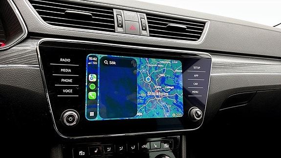 Skoda Superb 12 of 17