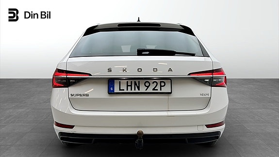Skoda Superb 5 of 17