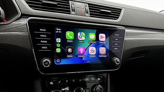 Skoda Superb 13 of 17