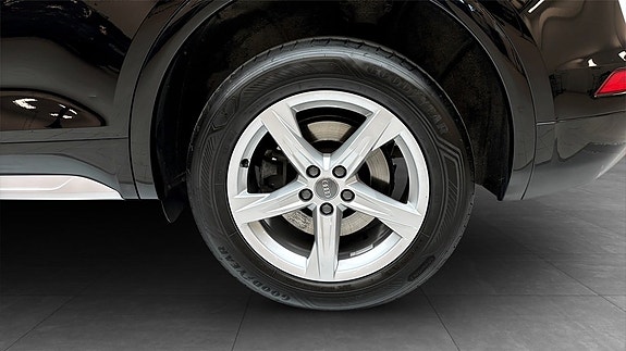 Audi Q5 6 of 15