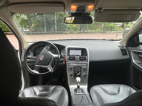 Volvo XC60 9 of 10