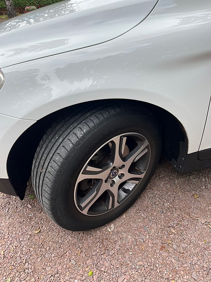 Volvo XC60 3 of 10