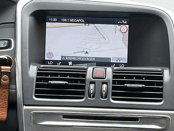 Volvo XC60 8 of 10