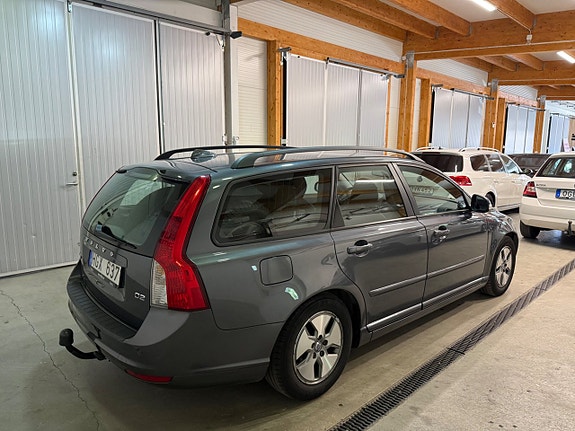 Volvo V50 12 of 14
