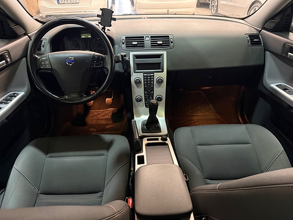Volvo V50 8 of 14