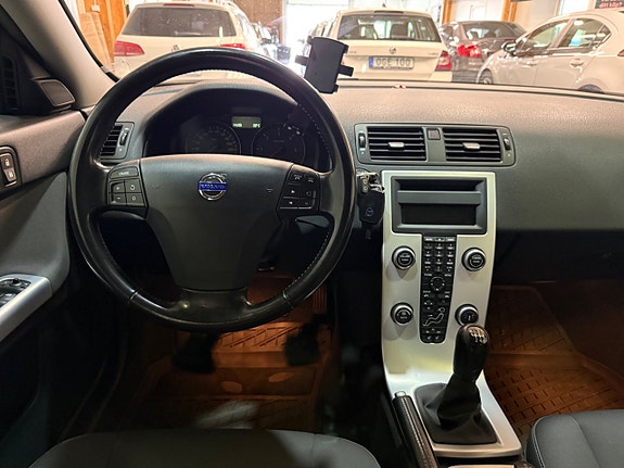 Volvo V50 9 of 14