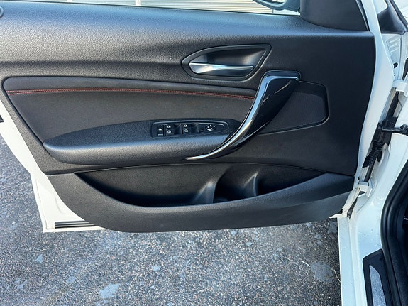 BMW 118d 18 of 26