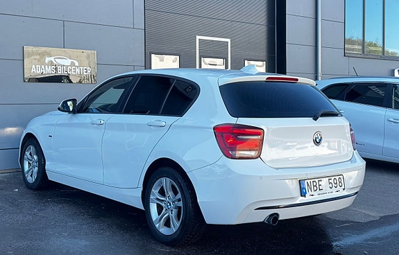BMW 118d 8 of 26