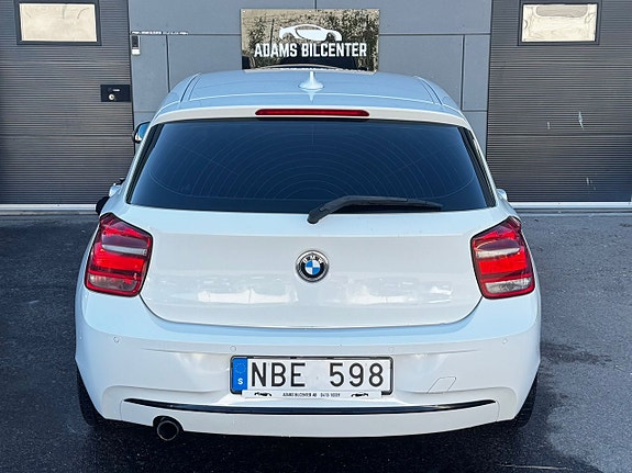 BMW 118d 7 of 26