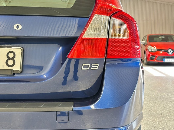 Volvo V70 8 of 30