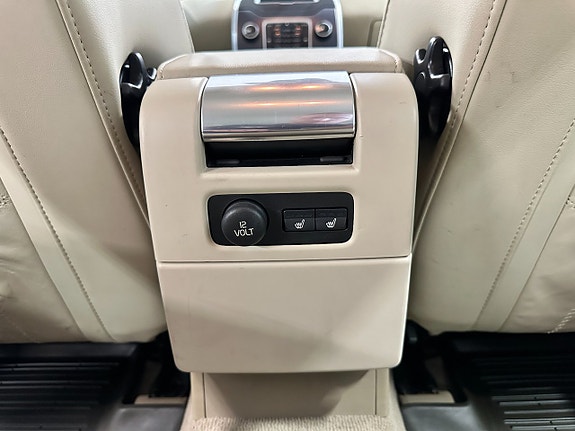 Volvo V70 19 of 30