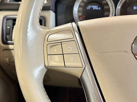Volvo V70 21 of 30