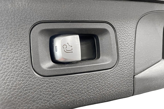 Mercedes-Benz GLC220 d 13 of 13