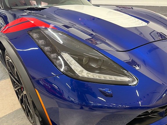 Chevrolet Corvette 19 of 30