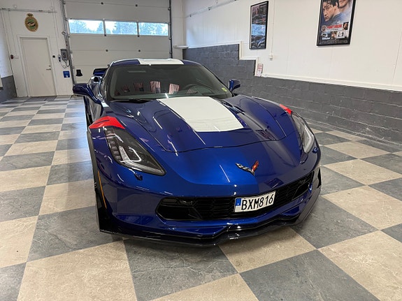 Chevrolet Corvette 5 of 30