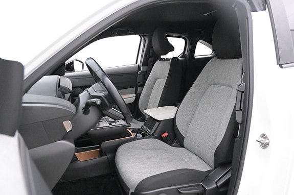 Mazda MX-30 10 of 27