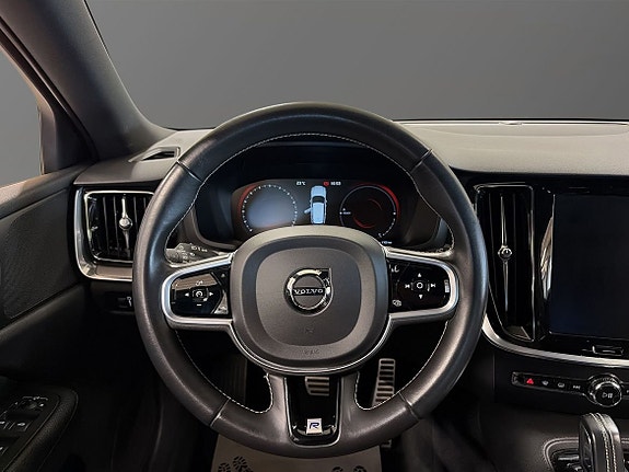 Volvo V60 11 of 11