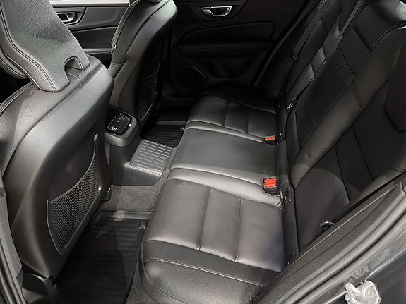 Volvo V60 5 of 11