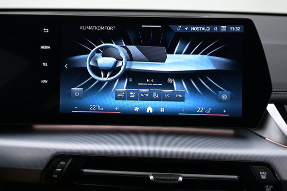 BMW iX1 13 of 27
