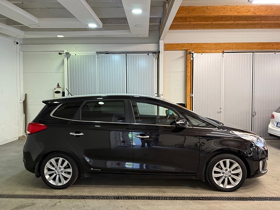 Kia Carens 16 of 16