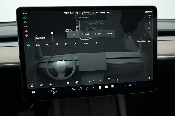 Tesla Model Y 20 of 27